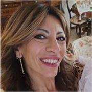Laureata in scienze biologiche impartisce lezioni di cultura generale propensione verso materie scientifiche